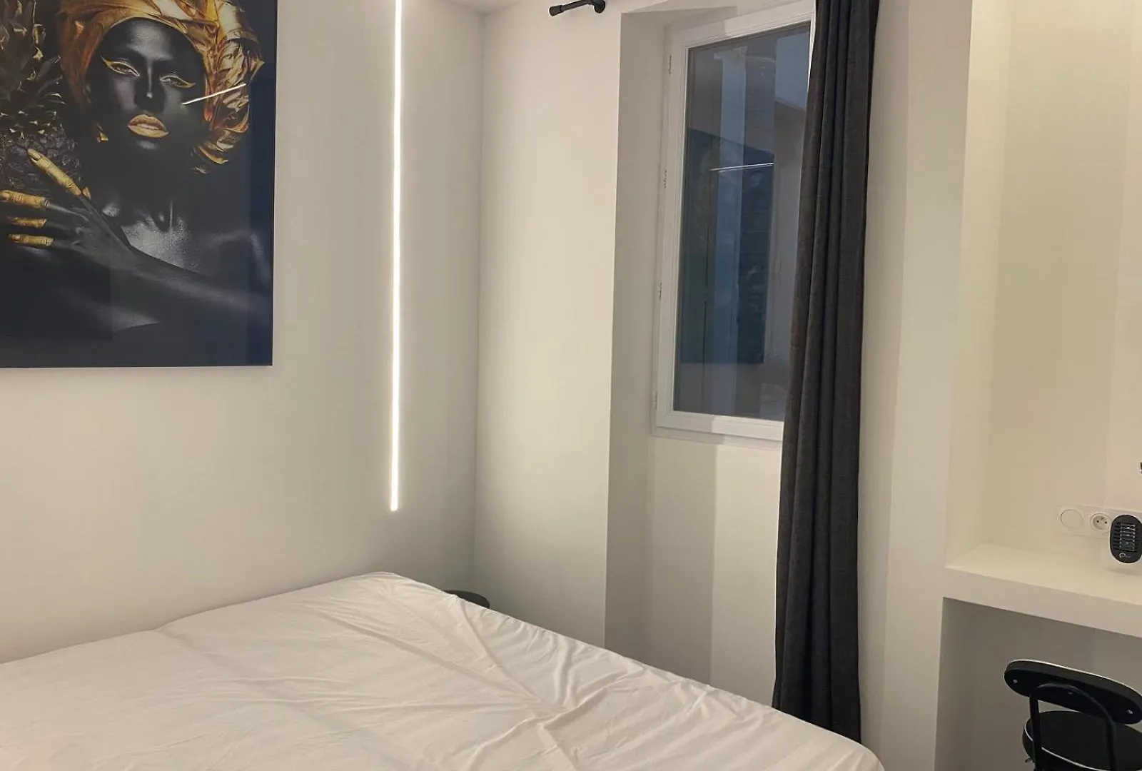Cannes 2 Pieces Contemporain 0*,  France
